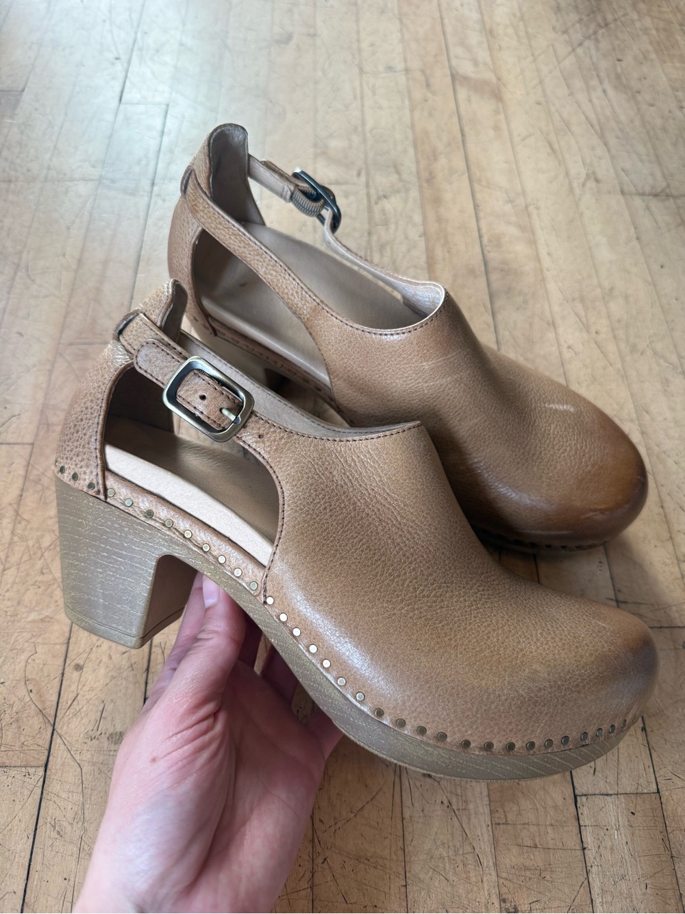 DANSKO Sassy Clog Sandal Tan Brown Leather Burnished Distressed Boho Platform 39 - Picture 2 of 13